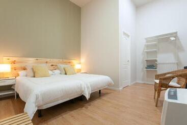 هتل Urban Suites