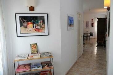 مُتل Pension Subirats Perello
