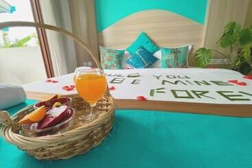 Pensión Aquzz Hotel & Spa