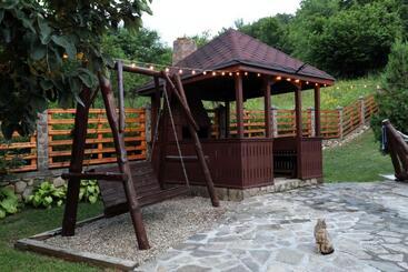 پانسیون Casa Nikolia