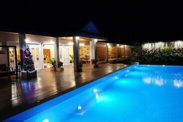 پانسیون Coconut Garden Retreat