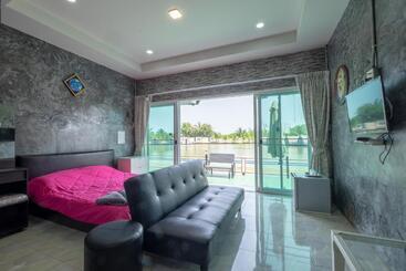 리조트 Feel Like Home แบบบ้านบ้าน