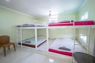리조트 Feel Like Home แบบบ้านบ้าน