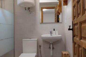 Zenia Hostel