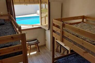 Zenia Hostel
