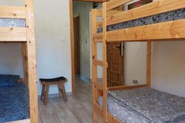 Zenia Hostel