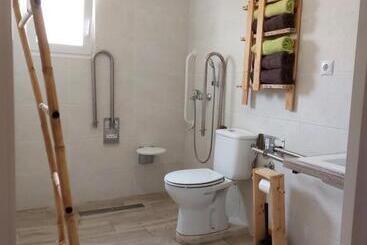 Zenia Hostel