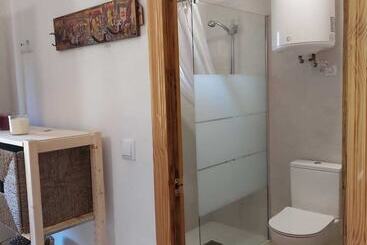 Zenia Hostel
