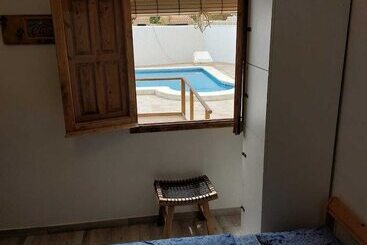Zenia Hostel