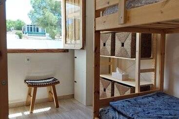 Zenia Hostel