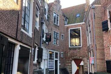 تختخواب و صبحانه Stadsdromer