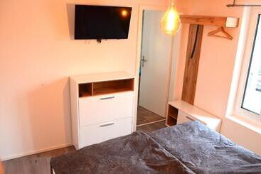 هتل Guesthouse Meitschi Thun Contactless Self Check In