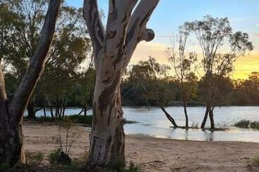 پانسیون Riversands Rest Accommodation Paringa   Coobah Cottage