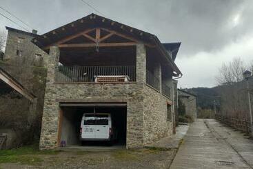 住宿加早餐  Cal Calau Vegà