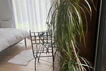 تختخواب و صبحانه Quiniere Entre Lac Et Forêt Hébergement Indépendant Avec Espace Kitchenette