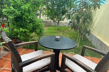 تختخواب و صبحانه Villa 8 Islas