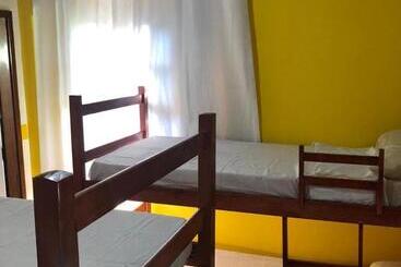 Hostel 4 Elementos 200 Metros Da Praia De Pernambuco E Do Mar Casado