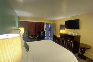 هتل American Inn