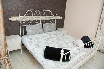 پانسیون Guest House Mikaela
