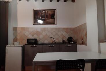 پانسیون La Casa In Giardino