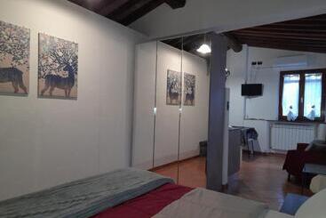 پانسیون La Casa In Giardino