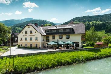 ユースホステル Landgasthof Bierfriedl