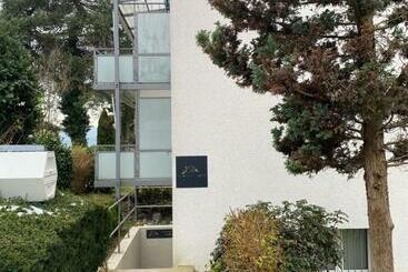 تختخواب و صبحانه Private Spa Lux With Whirlpool And Sauna In Zurich