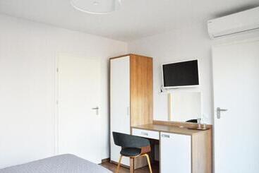 پانسیون Tip Tap Guest House