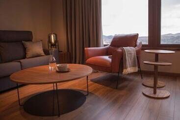 Vallivana Suites