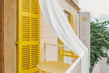هتل Boutique Can Pocovi