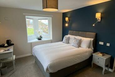 هتل The Inn At Charlestown