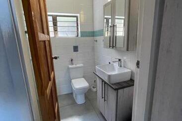 پانسیون Billfish Apartments