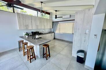پانسیون Billfish Apartments