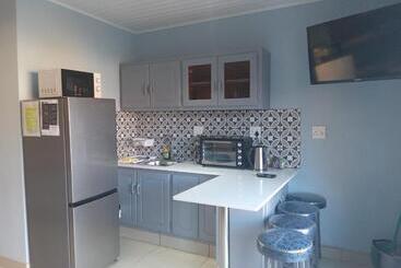 پانسیون Sonhos Dreams Self Catering Garden Cottages