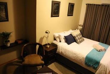 پانسیون The Oak Potch Guesthouse