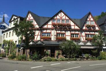 ホテル Garni Maaß