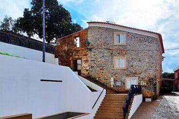 پانسیون Largo Da Fonte