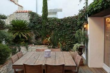 پانسیون La Martinoise Patio