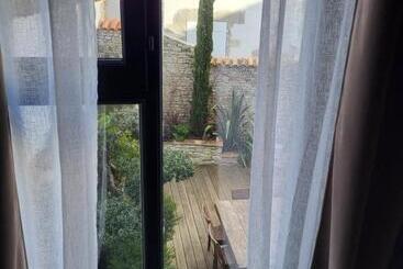 پانسیون La Martinoise Patio