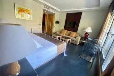 Artplatinum Suites&apartments