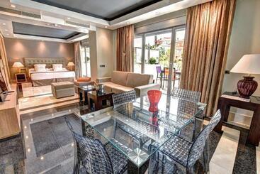 Artplatinum Suites&apartments
