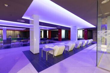 Hd Beach Resort