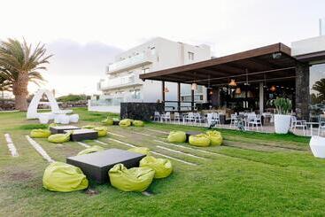 Hd Beach Resort
