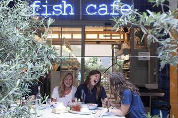 مسافرخانه Athens Backpackers