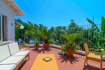هتل Villa Giusto