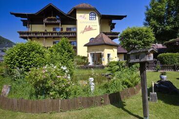 هتل Alpenresidenz Adler