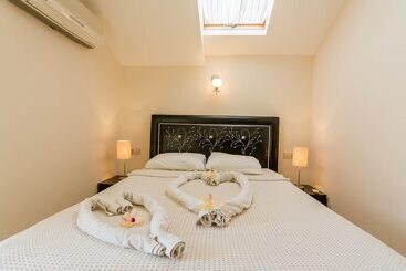 هتل Apollonium Spa & Beach Resort