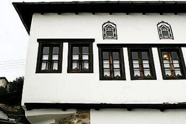 هتل Archontika Karamarlis
