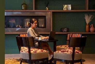 هتل Best Western Plus Hôtel Belfort Centre Gare