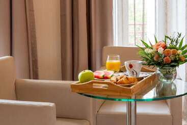 هتل Best Western Plus Hôtel Belfort Centre Gare